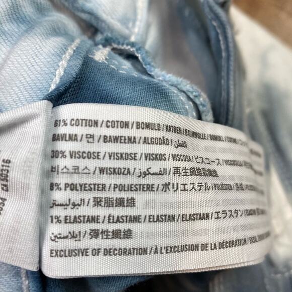 A&F Harper Low Rise Super Skinny Distressed Tie Dye Jean Shorts Size 24 / 00 - Picture 5 of 6